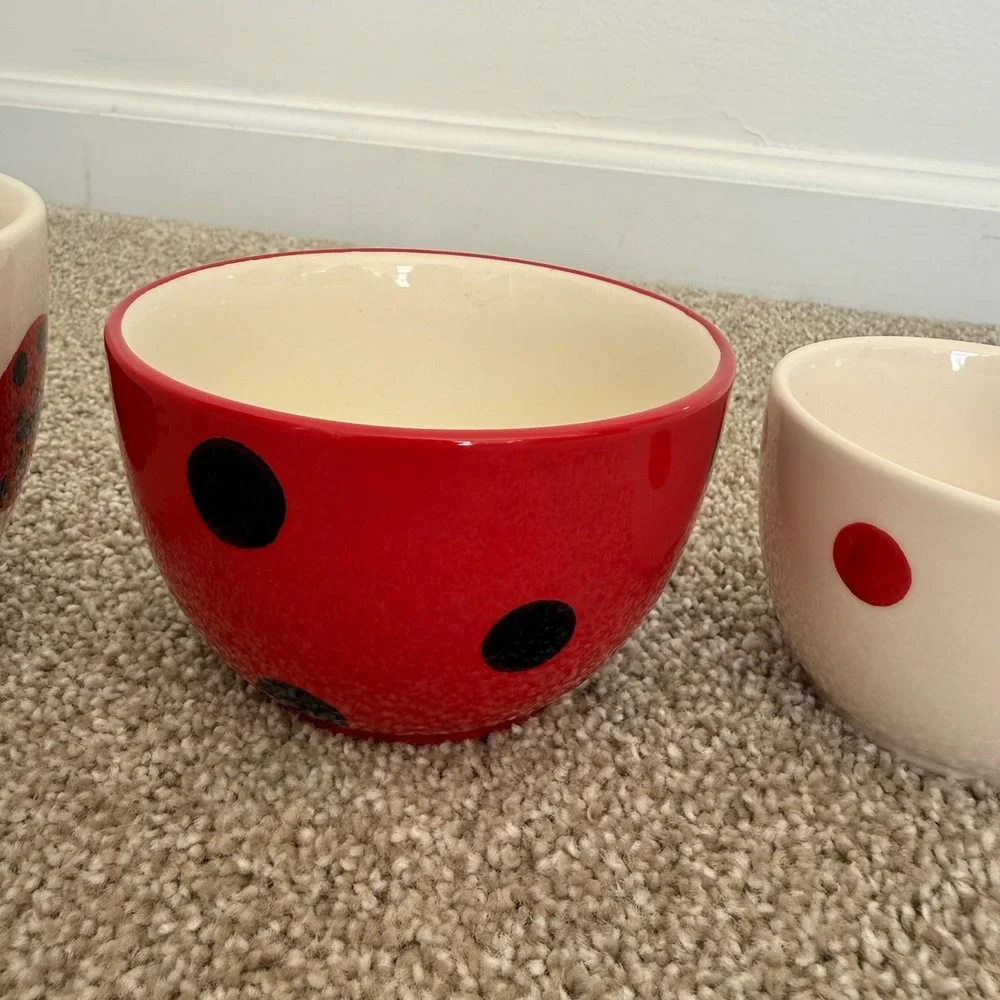 Boston Warehouse Trading Co. Ladybug Set of 3 Small Bowls Ref White Poka Dots‎